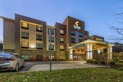Comfort Inn & Suites Pittsburgh