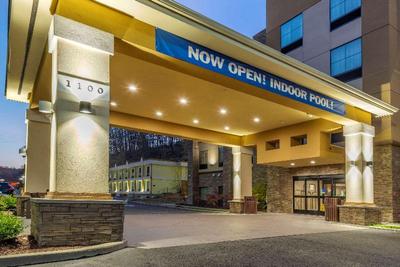 Comfort Inn & Suites Pittsburgh
