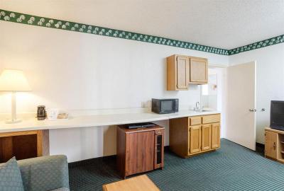 Rodeway Inn & Suites Manchester