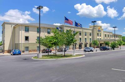 Comfort Inn & Suites Lynchburg Area