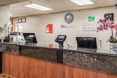 Quality Inn & Suites Vancouver North