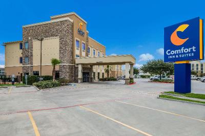 Comfort Inn & Suites Victoria North