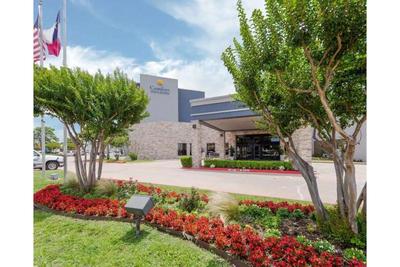 Comfort Inn & Suites Plano East