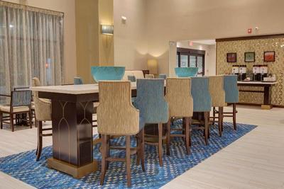 Hampton Inn & Suites Tampa Busch Gardens Area
