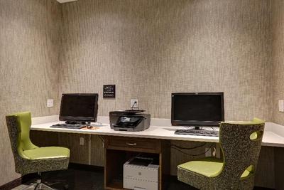 Hampton Inn & Suites Tampa Busch Gardens Area