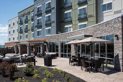 Courtyard Clifton Park