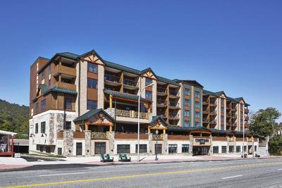 Courtyard Lake George