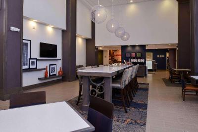Hampton Inn & Suites Albany-East Greenbus