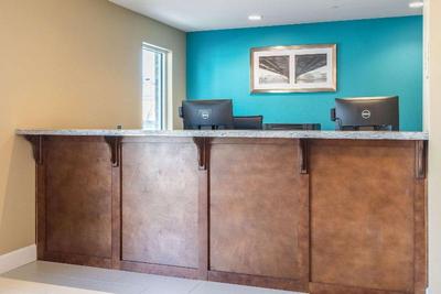 Econo Lodge Inn & Suites North Little Rock