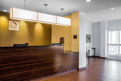 Sleep Inn & Suites Airport