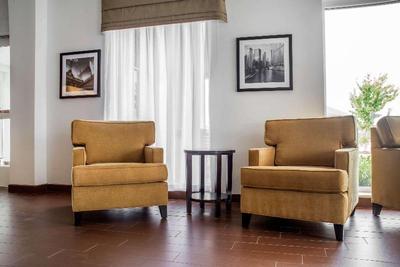 Sleep Inn & Suites Airport