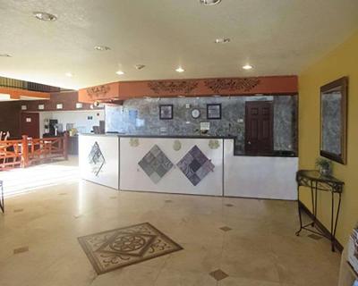 Econo Lodge Inn & Suites Tyler Area