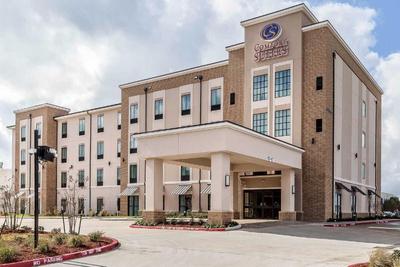 Comfort Suites Near Sam Houston Race Park