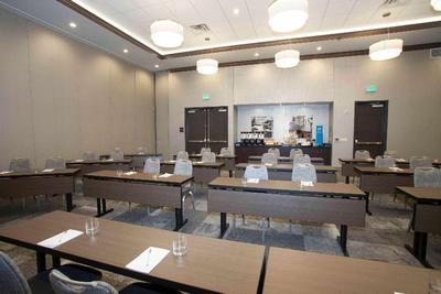 Hampton Inn & Suites Downtown St. Paul