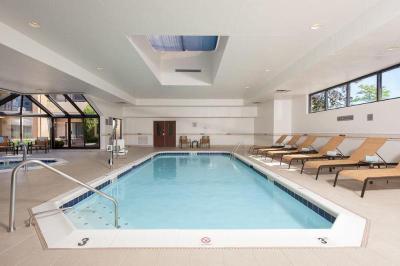 Courtyard Chicago Glenview/Northbrook