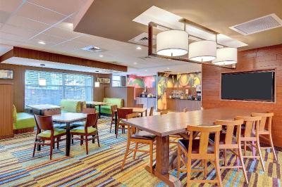 Fairfield Inn & Suites Nashville MetroCenter