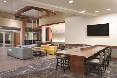 Hyatt Place PDX Arpt Cascade Station