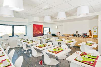Residhome Nanterre La Defense Hotel