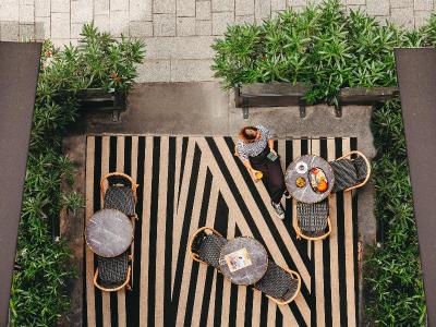 Hotel Snob by Elegancia