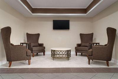 Super 8 by Wyndham Pearl/Jackson/East
