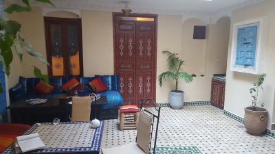 Riad Sarah et Sabrina