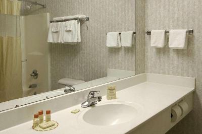 Days Inn by Wyndham Hillsboro