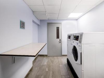 Best Western Premier NYC Gateway Hotel