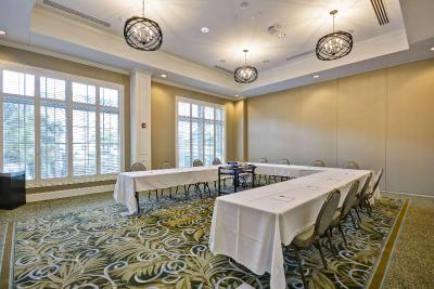 Hampton Inn & Suites Charleston Airport