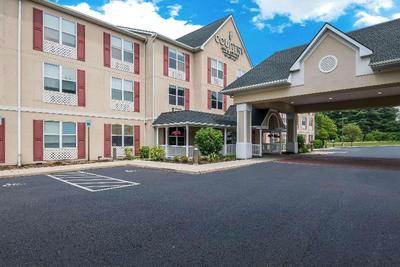 Country Inn & Suites by Radisson, Harrisburg NE