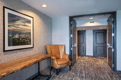 DoubleTree by Hilton Asheville Downtown