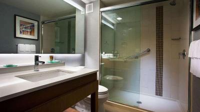 Hyatt Place at The Hollywood Casino/Pittsburgh–Sou