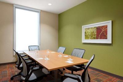 Home2 Suites Cleveland/Middleburg Heights