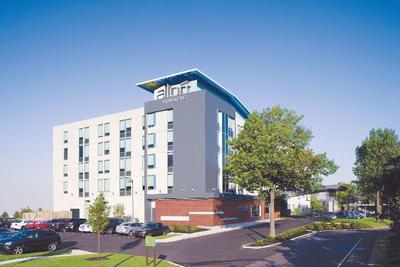 Aloft Portland Airport at Cascade Station