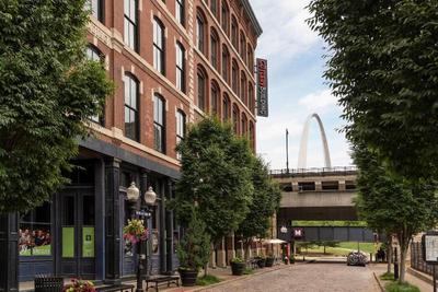 Four Seasons Hotel St. Louis