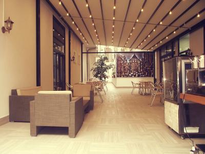 Niconya Port Suites & Hotel