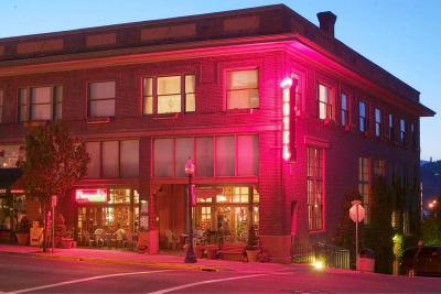 Hood River Hotel