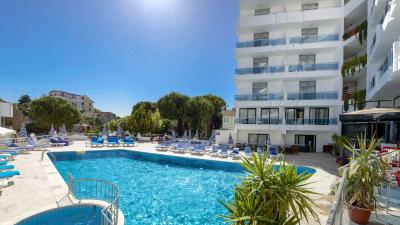Ponz Otel