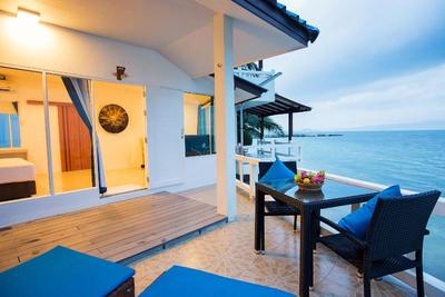 Sunset Beach Villa