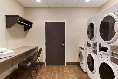 Home2 Suites By Hilton Phoenix Glendale-Westgate