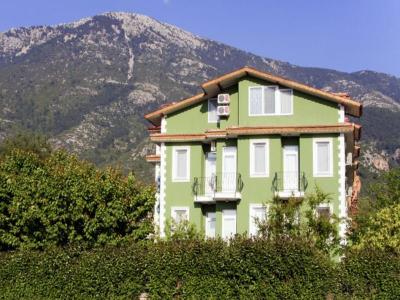 The Green Valley Hotel