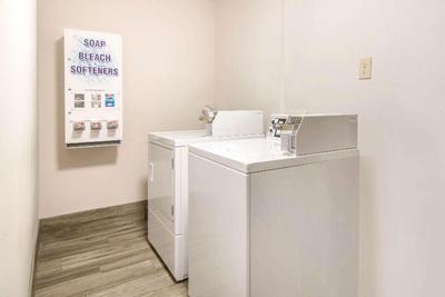 Quality Inn & Suites - Albany, OR