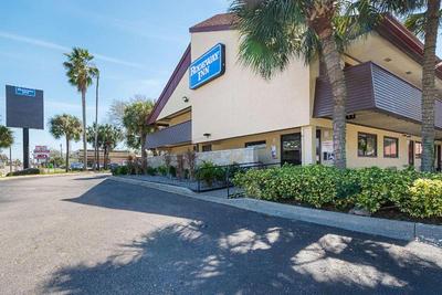 Bay Inn On Busch