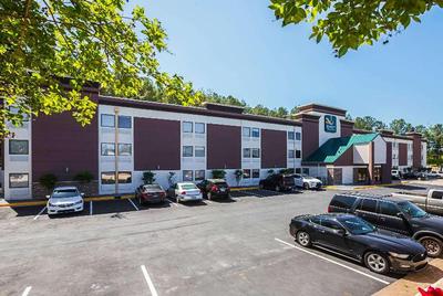 Quality Inn & Suites Six Flags Area