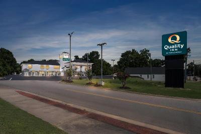 Quality Inn Sandersville