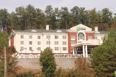 Holiday Inn Express and Suites Birmingham Irondale