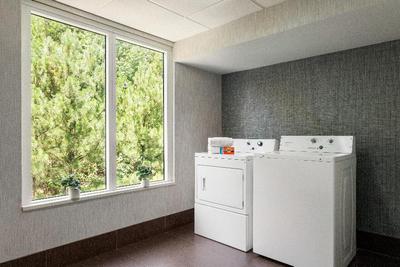 Holiday Inn Express and Suites Birmingham Irondale