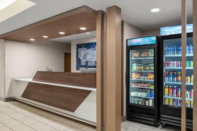 Holiday Inn Express and Suites Birmingham Irondale