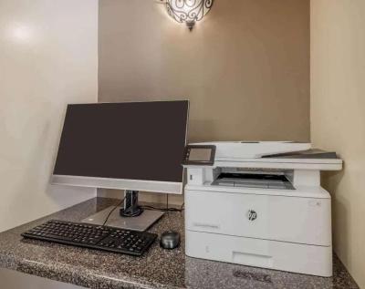 Sonesta Simply Suites Houston CityCentre I-10 West