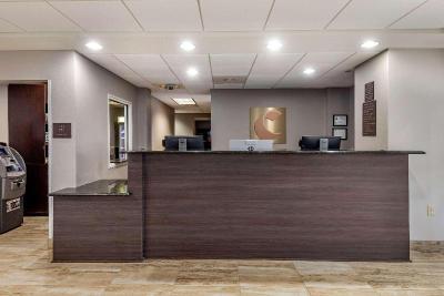 Comfort Suites near Birkdale Village- Huntersville