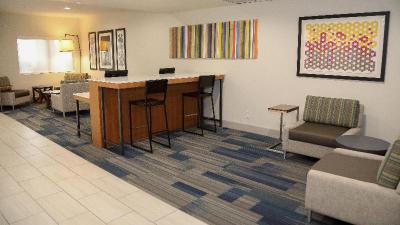 Holiday Inn Express and Suites Colorado Springs No